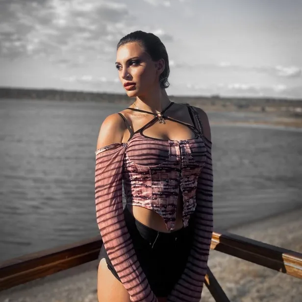 doya-doya-moda-rojin-kimdir-kac-yasinda-nereli-doya-doya-moda-rojin-karakan-boyu-kilosu-instagram-hesabi-1671110082587.jpg Doya Doya Moda Rojin kimdir, kaç yaşında, nereli? Doya Doya Moda Rojin Karakan boyu, kilosu İnstagram hesabı!-3