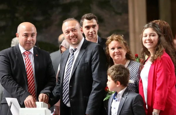 interpol-chpli-vekil-ozkan-yalimin-pesine-dustu-vergi-kacakcisi-cikti-1668083180254.jpeg Interpol CHP'li vekil Özkan Yalım'ın peşine düştü! Vergi kaçakçısı çıktı-2