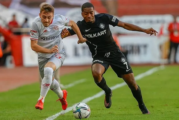 fraport-tav-antalyaspor-altay-canli-anlatim-izle-1636206938081.jpeg Fraport TAV Antalyaspor 1-0 Altay | Maç özeti-6