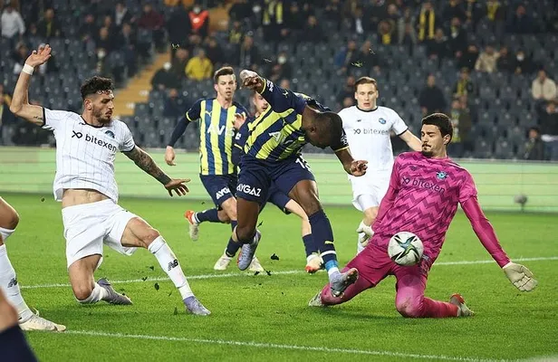 fenerbahce-1-2-adana-demirspor-mac-sonucu-1641853839170.jpeg