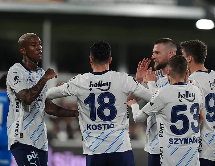 Fener’de çifte bayram