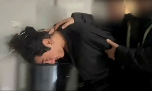 cinsel-icerikli-fotograf-ve-videolarla-santaj-yapan-gaga-bulut-gozaltina-alindi-kasadan-bakin-neler-cikti-1672327802576.jpg Cinsel içerikli fotoğraf ve videolarla şantaj yapan Gaga Bulut gözaltına alındı! Kasadan bakın neler çıktı...-1