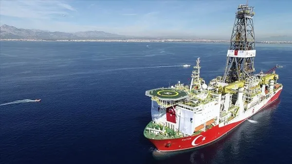 turkiye-ile-cezayirden-ortaklik-hamlesi-petrol-ve-dogalgaz-aranacak-1668160459807.jpeg Türkiye ile Cezayir'den ortaklık hamlesi! Petrol ve doğalgaz aranacak-3