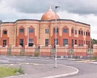 İskoçya’da camiye çirkin saldırı