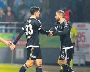 Şenol Güneş’in tatlı telaşı Cenk & Gomez