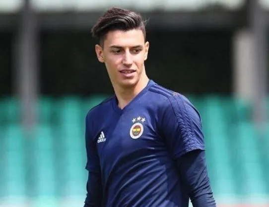 Berke bu kez gitmek istemiyor