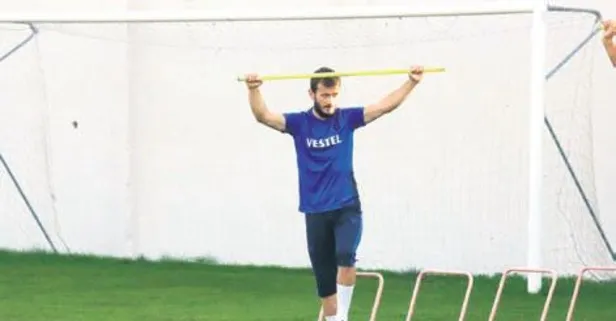 Abdulkadir Parmak geri döndü Ekuban bekleniyor