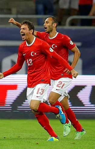 Son dakika: Milli futbolcu Ömer Toprak hastaneye kaldırıldı