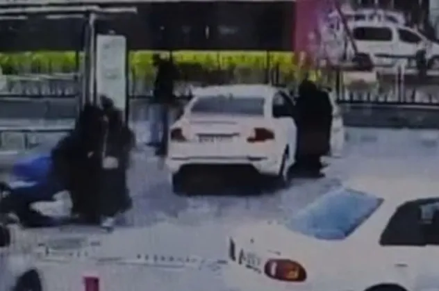 Kızının ameliyat parası buhar oldu! İçinde 12 bin lira olan çantayı yere düşürdü
