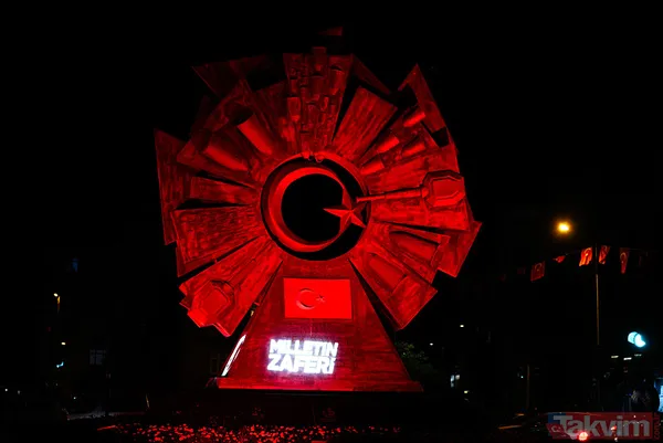 Türkiye 15 Temmuz Demokrasi ve Milli Birlik Günü'nde nöbette! - 19