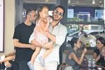 Barış Arduç kızı ile Bebek’te görüntülendi