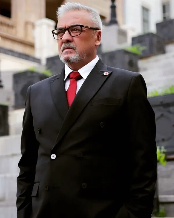 taburcu-olan-mesut-akustadan-ilk-paylasim-geldi-eve-gider-gitmez-kamera-karsisina-gecti-sevenlerine-bakin-nasil-seslendi-1630355332852.jpg Taburcu olan Mesut Akusta’dan ilk paylaşım geldi! Eve gider gitmez kamera karşısına geçti sevenlerine bakın nasıl seslendi-4