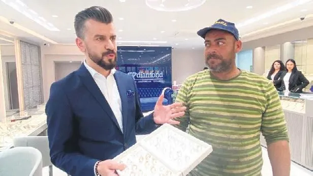 sosyal-medyadan-tanisip-sevgili-olan-kadinin-hayati-karardi-sevgilisine-tam-465-bin-lirasini-kaptirdi-1655503758629.jpeg Sosyal medyadan tanışıp sevgili olan kadının hayatı karardı! Sevgilisine tam 465 bin lirasını kaptırdı-9