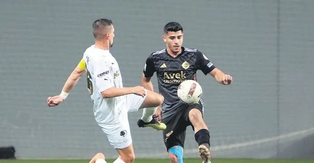 Tarzan 2 dakikada fişi çekti