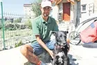 Köpeğiyle 80 ülke gezdi!