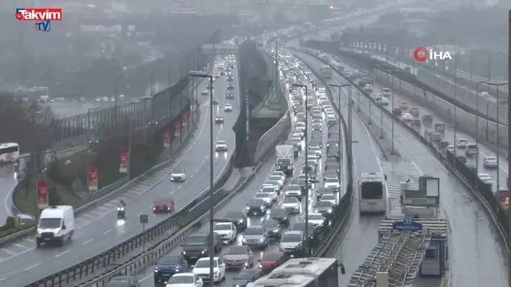 İstanbul’da bayramın ikinci günü yollar kilit: Yoğunluk %62'ye ulaştı