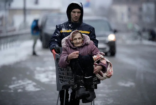 ingiltere-ukraynadan-300-multeci-alacak-1646824462620.jpg İngiltere Ukrayna'dan 300 mülteci alacak-6