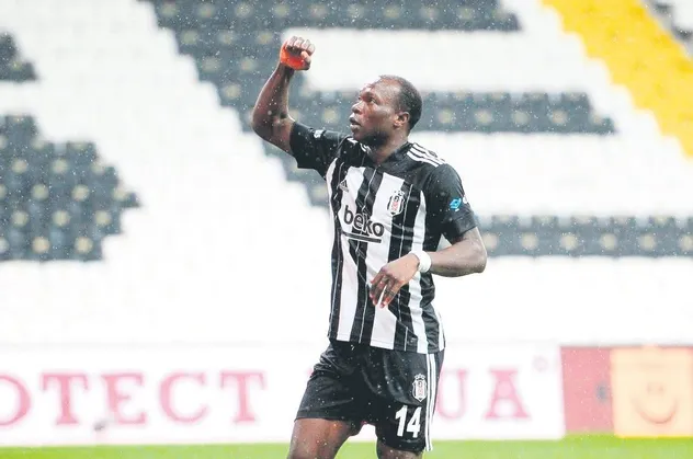 Aboubakar yeniden Beşiktaş’ta: Kamerunlu golcü 22.00'de İstanbul'da