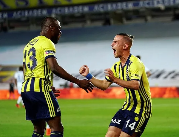 fenerbahceden-besiktasa-nazire-tesadufun-boylesi-1620067899616.jpeg Erzurumspor'a 14 dakikada 3 gol atan Fenerbahçe'den Beşiktaş'a nazire!-3