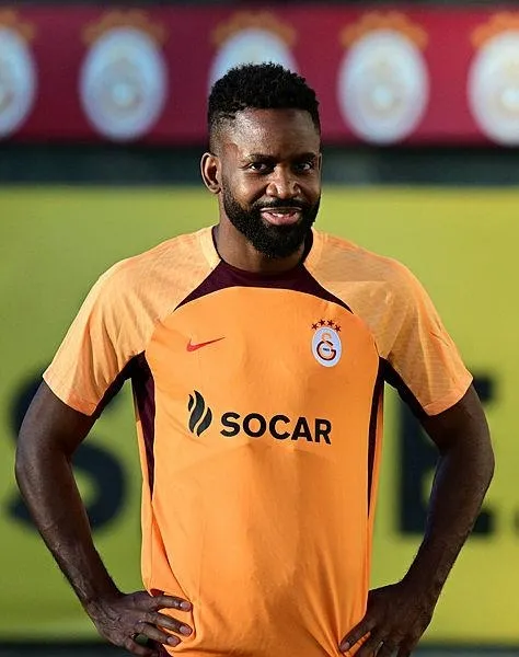 galatasarayin-demokratik-kongolu-yildizi-cedric-bakambu-hayal-kirikligi-yasatti-sonuk-performansi-taraftarlari-1695591583408.jpeg Galatasaray'ın Demokratik Kongolu yıldızı Cedric Bakambu hayal kırıklığı yaşattı: Sönük performansı taraftarların tepkisini çekti-2