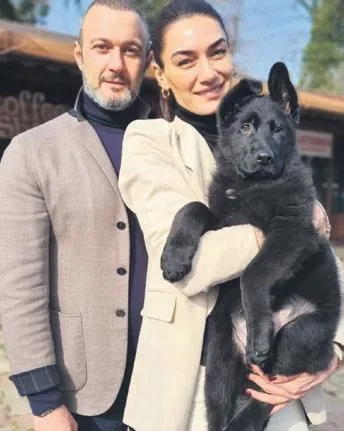 dilan-cicek-deniz-sirt-bolgesindeki-yana-dogru-egilmeden-dolayi-skolyoz-ameliyati-olacak-1650050815652.jpeg Dilan Çicek Deniz sırt bölgesindeki yana doğru eğilmeden dolayı skolyoz ameliyatı olacak-13