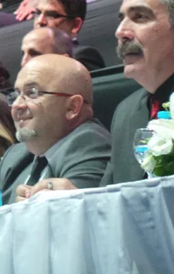 "Söyle kaç FETÖ kitabını çöpe attın"