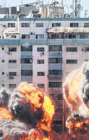 Terör devleti İsrail, Gazze'yi F35'lerle vurmuş!