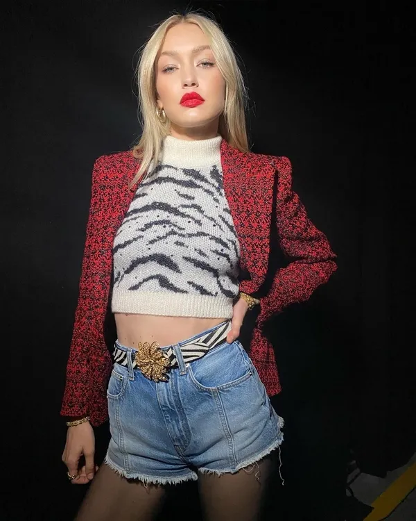 28-yasindaki-gigi-hadidin-basi-dertte-dunyaca-unlu-model-havaalaninda-tutuklandi-mahkemede-sucunu-kabul-etti-1689756886720.jpg 28 yaşındaki Gigi Hadid’in başı dertte! Dünyaca ünlü model havaalanında tutuklandı! Mahkemede suçunu kabul etti!-2