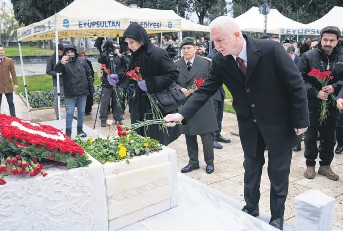 Akif için anma töreni