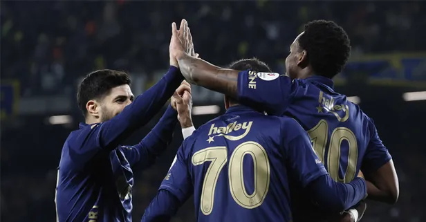 Spor yazarları Eyüpspor - Fenerbahçe maçını değerlendirdi! "Kredisi kalmadı"