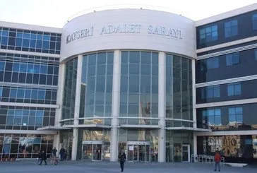 Görüştüğü çocuğu çıplak fotoğraflarıyla tehdit etti