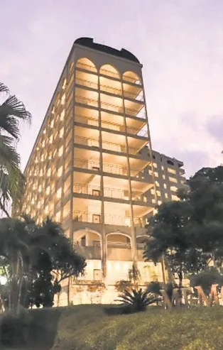 Brezilyalı efsane Pele 14 katlı dünyanın tek dik mezarlığı olan Memorial’de defnedilecek