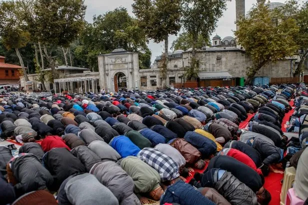 cuma namazi evde kilinabilir mi evde cuma namazi nasil kilinir diyanet takvim
