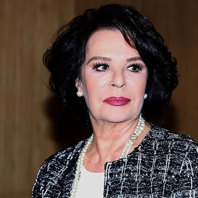 Ünlülerin bayram coşkusu