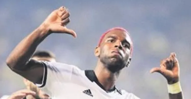 Ryan Babel, sosyal medya hesabındaki konumunu İstanbul yaptı!