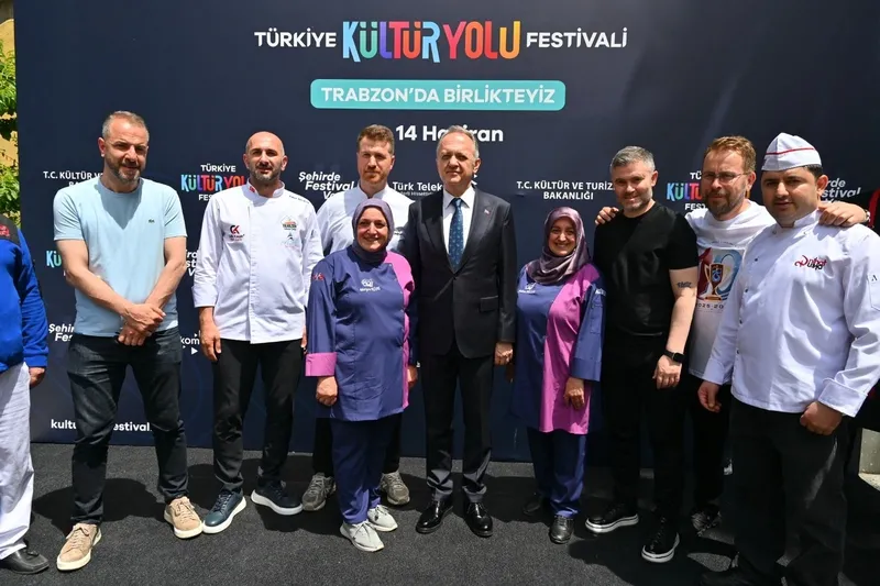 sumeladan-lezzet-duraklarina-trabzonda-9-gunluk-dev-festival-basladi-1780745698153.jpeg