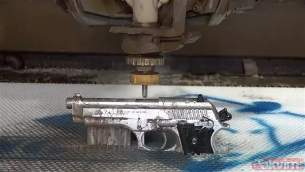 Çıngıraklı yılanın kuyruğundan çıkanlar görenleri şoke etti! Sonrasında ise... - 31