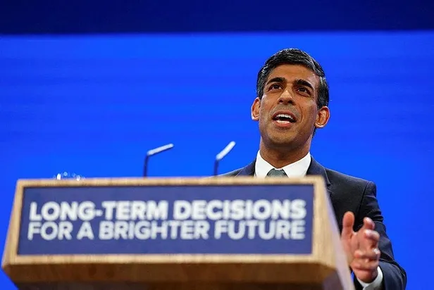 rishi-sunaktan-lgbt-karsiti-cikis-kuresel-ceteye-ingiltere-de-rest-cekti-erkek-erkektir-kadin-da-kadin-1696493177571.jpeg İngiltere’de küresel sapkınlık çetesi karşıtı dalga! Rishi Sunak LGBT’cilere ‘zorba’ dedi: Erkek erkektir kadın da kadın-1