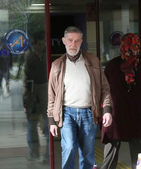 Son dakika: Yeşilçam'ın usta ismi Ahmet Mekin'in eşi hayatını kaybetti! Yürek burkan görüntüler...-3