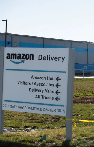 Amazon çalışanlarını resmen ölüme sürükledi! "Hayatları üretkenlikten çok önemseseler bu olmazdı"