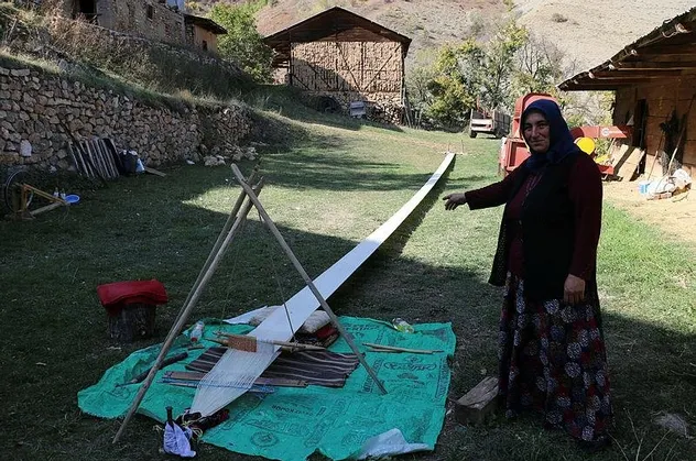 Koyun yününü ekmek kapısına çevirdi! Sivas'ta üretip lüks otellere gönderiyor