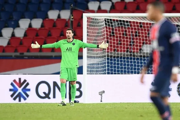 Beşiktaş kaleyi sağlama alacak: Sergio Rico için PSG ile masaya oturdular-6