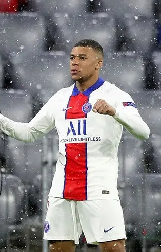 Şampiyonlar Ligi'nde geceye damga vuran rekor: Kylian Mbappe tarihe geçti