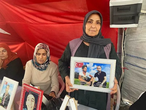 Evlat nöbeti tutan ailelerden CHP'li Kılıçdaroğlu’na afiş tepkisi: "Anneleri görmüyor ama PKK ile barışıyor!"-4