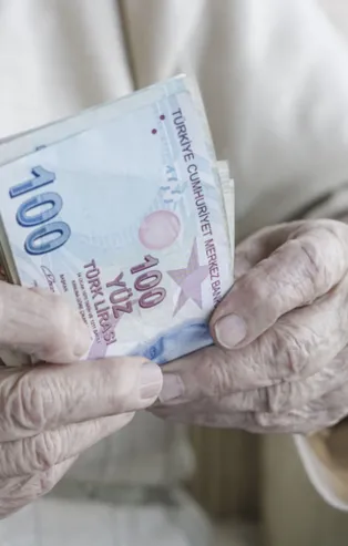 SGK-SSK ve Bağkur'lu emekliye 1.100-1.250-1.500 TL hesaba yatıyor! ATM'den anında çekebilirsiniz!