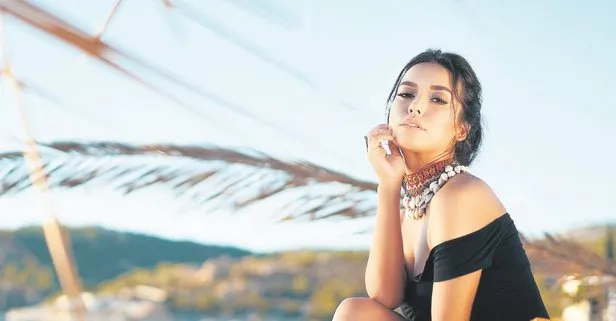 Tugba Yurt Sevgilisi Cenk Sahin Ile Tatil Sezonunu Gocek Te Acti Takvim