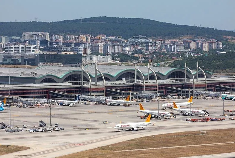 İstanbul ve Antalya havalimanlarında rekor