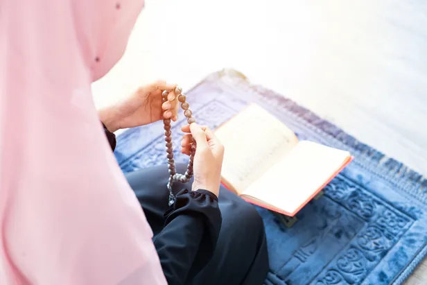 Üç aylarda hangi tesbihler ve zikirler çekilir? 3 aylar tesbihi nasıl başlanır diyanet? 3 aylarda tesbih çekmenin fazileti…-4