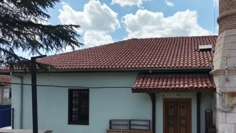 cami-duvarindan-200-yillik-sir-300-parca-bir-araya-gelince-mekke-plani-ortaya-cikabilir-1777546602651.jpg Cami duvarından 200 yıllık sır: 300 parça bir araya gelince Mekke planı ortaya çıkabilir-6