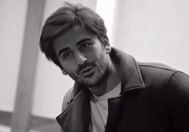 Çok Güzel Hareketler 2 darmadağın sezon biter bitmez 7 kişi gitmişti 8.isim de ayrılığı açıkladı! Bunlar hiç güzel hareketler değil-4